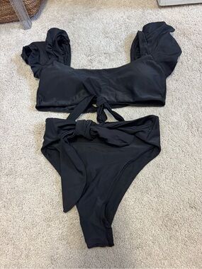 Black Knot-Front Women's Bikini Set